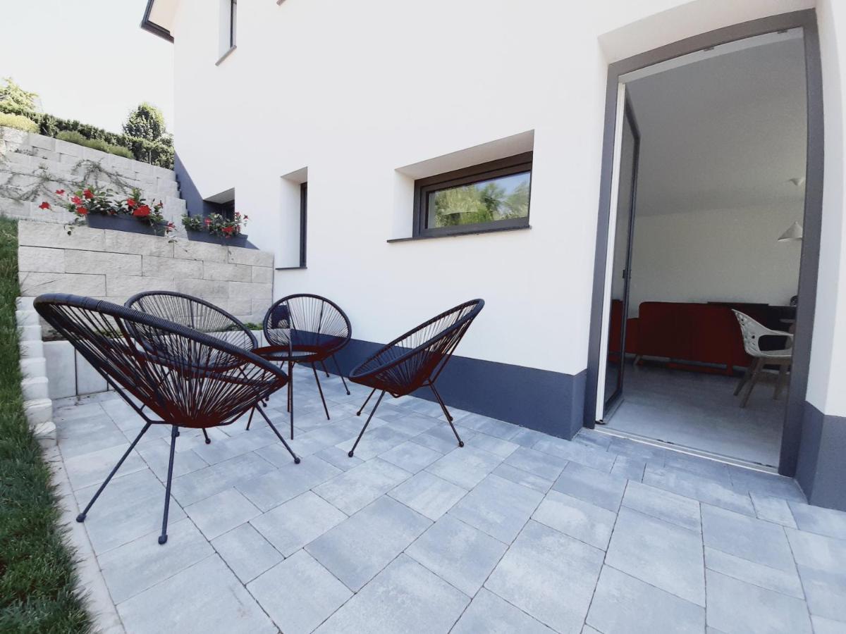 Green Bee Apartment Lesce  Exterior photo