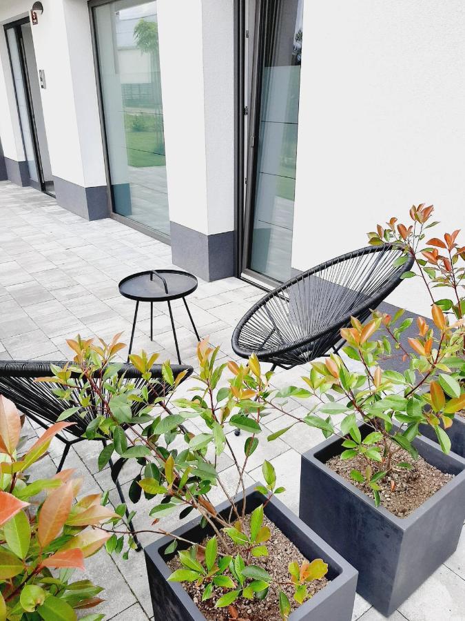 Green Bee Apartment Lesce  Exterior photo